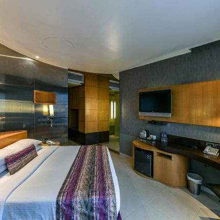 The Regale By Tunga Hotel Mumbai Exterior photo