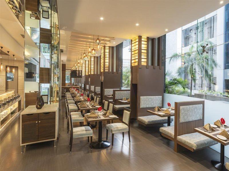 The Regale By Tunga Hotel Mumbai Exterior photo