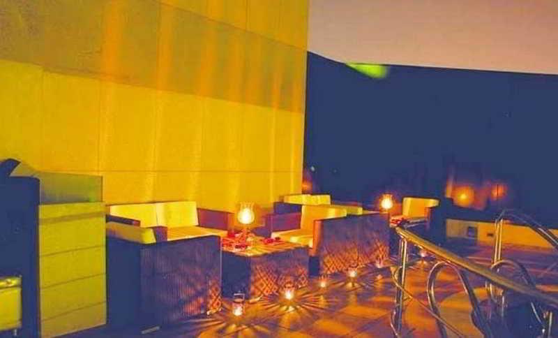 The Regale By Tunga Hotel Mumbai Exterior photo