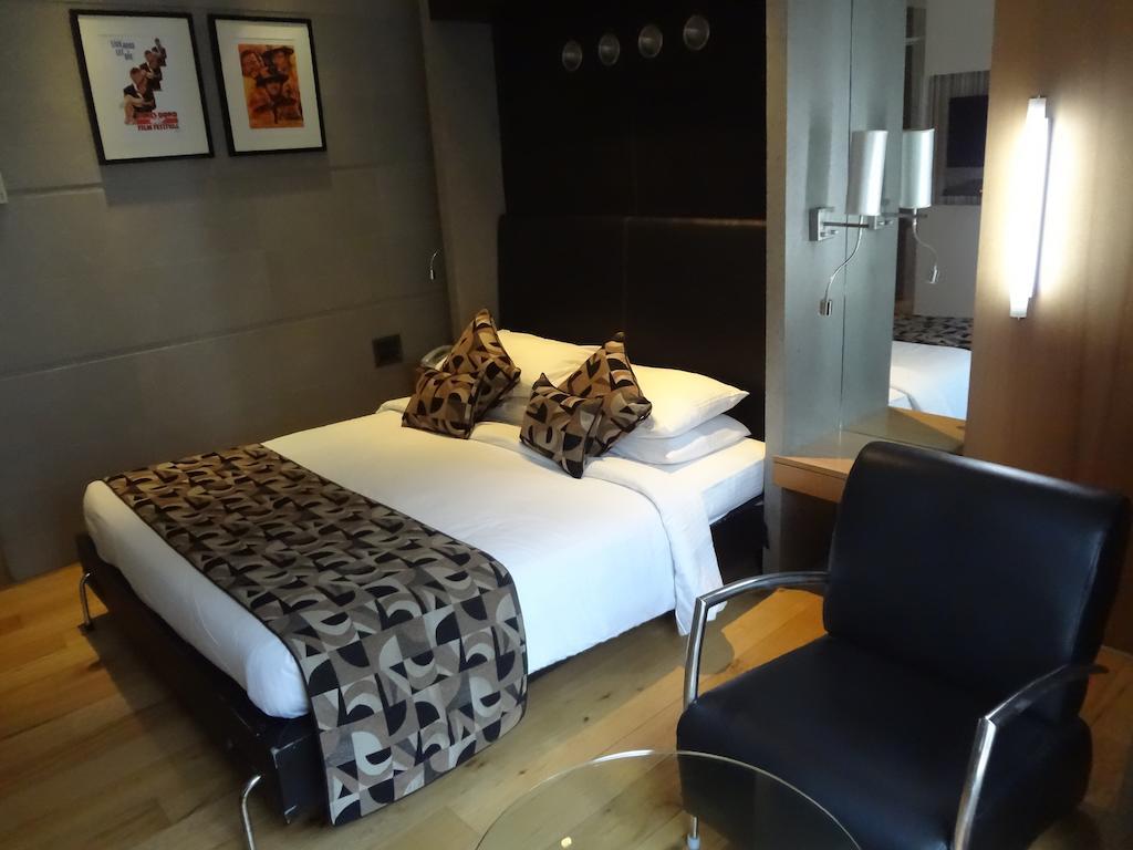 The Regale By Tunga Hotel Mumbai Exterior photo