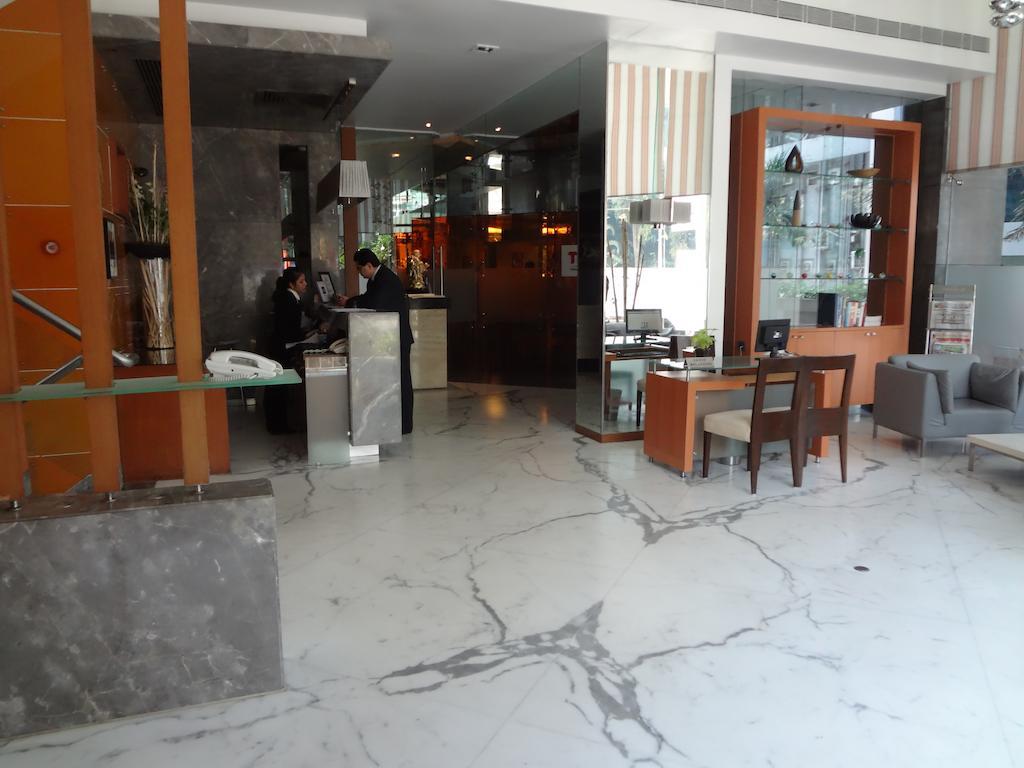 The Regale By Tunga Hotel Mumbai Exterior photo