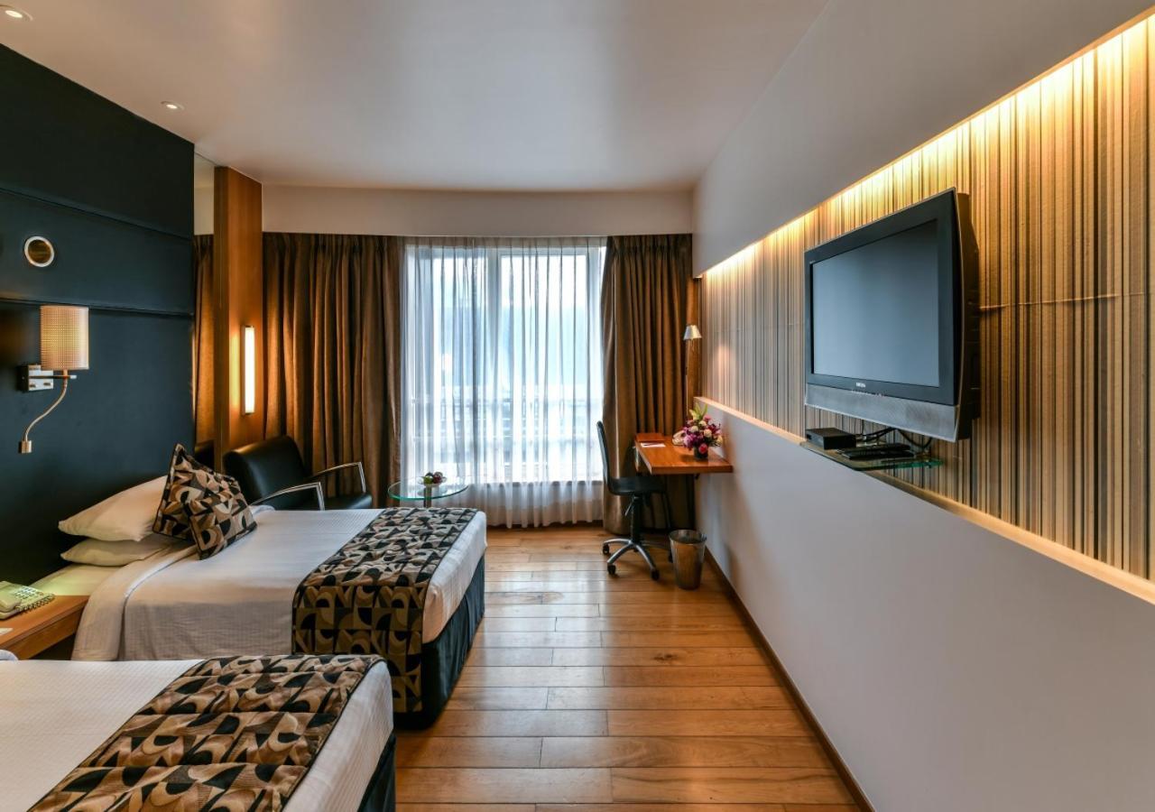 The Regale By Tunga Hotel Mumbai Exterior photo